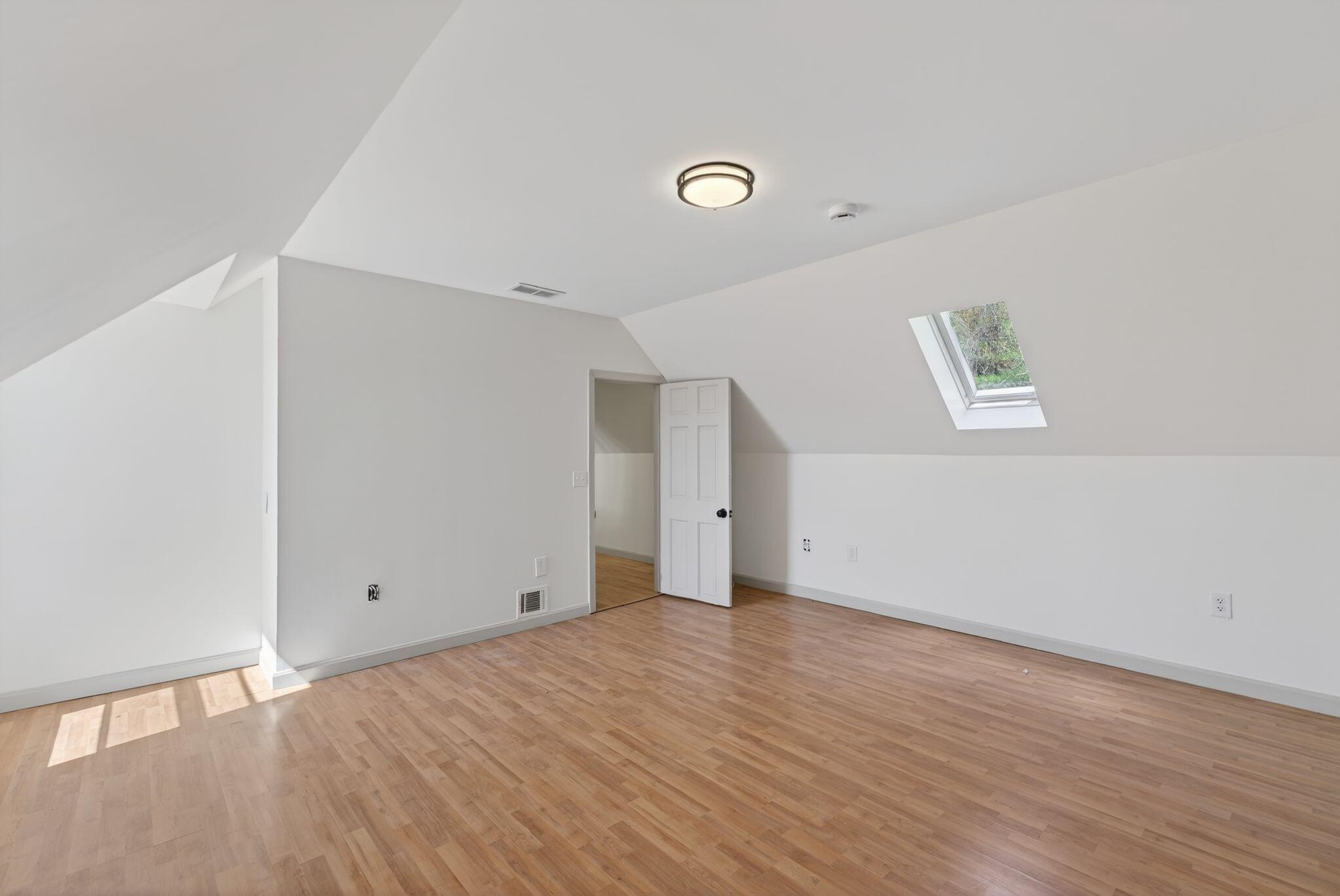 87 Cobbossee Avenue Property Photo 32