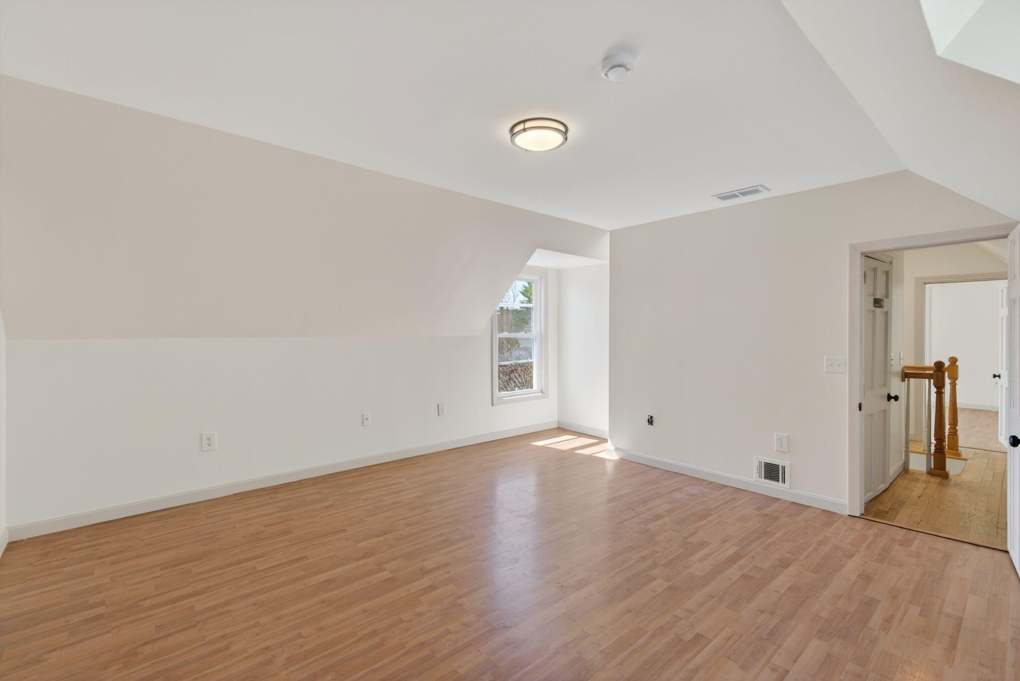 87 Cobbossee Avenue Property Photo 40
