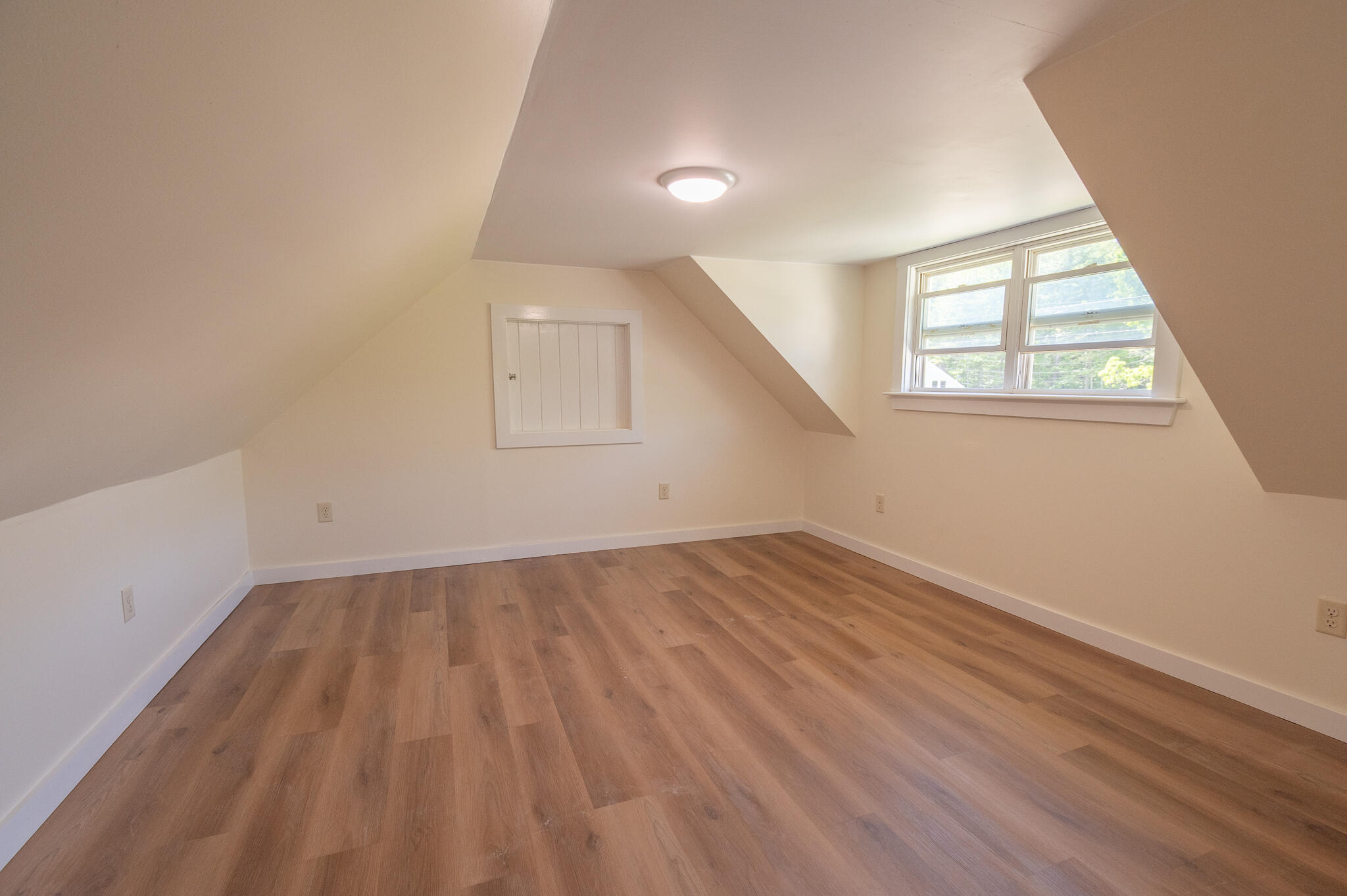 58 Cemetery Road Property Photo 25