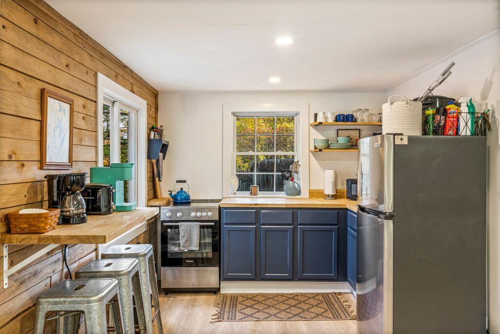 107 Pinewoods Trail Property Photo 5