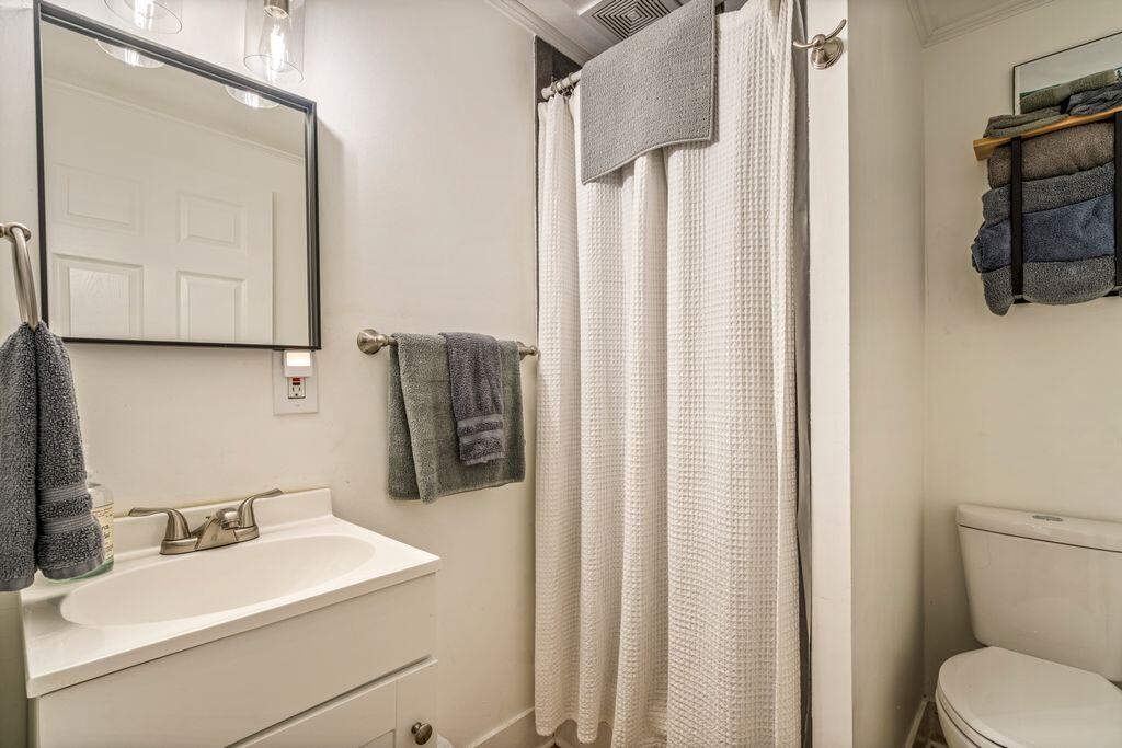 107 Pinewoods Trail Property Photo 20