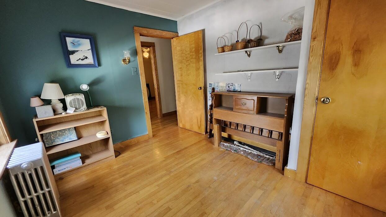 28 Eastland Avenue Property Photo 18