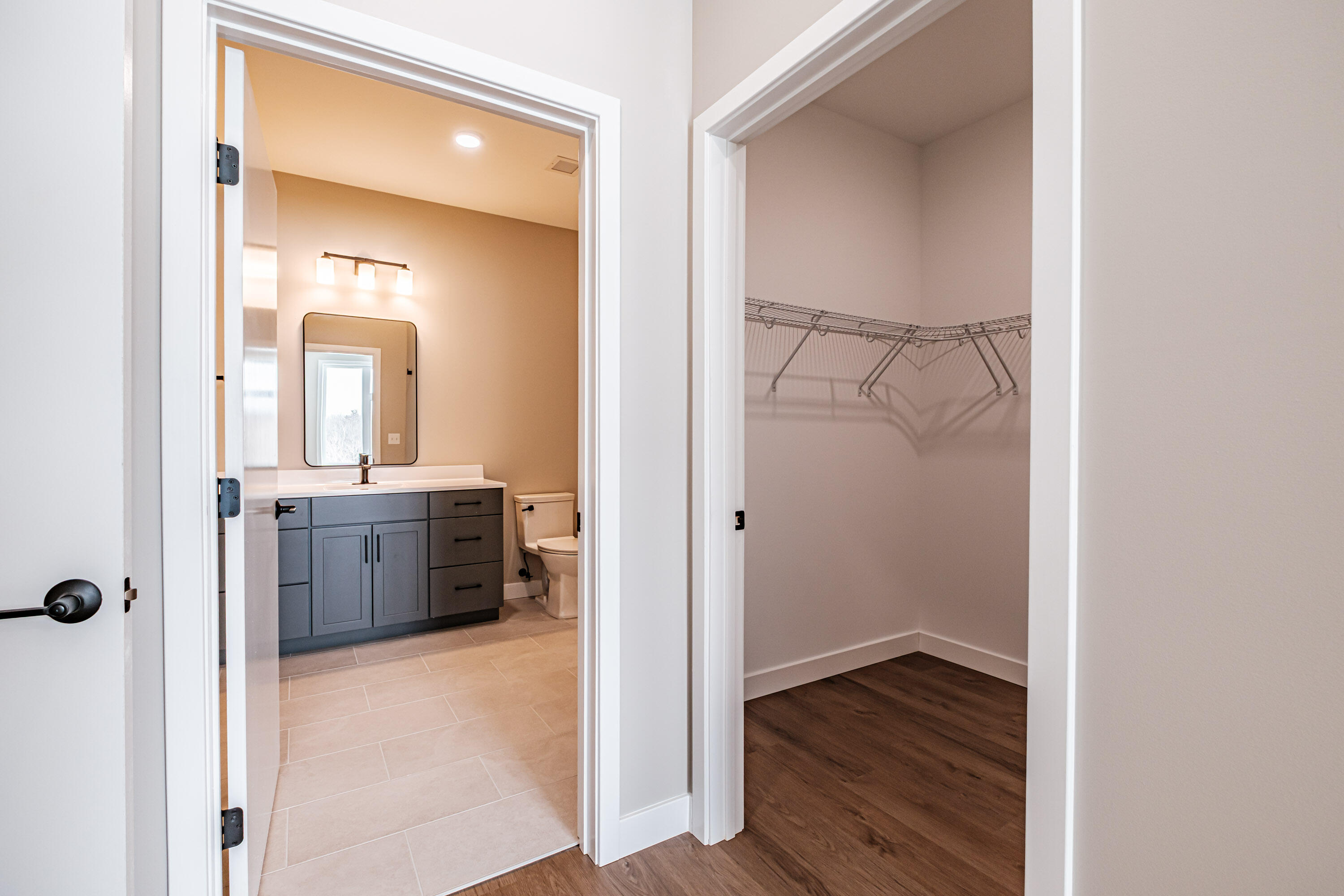 1 Cross Street 330 Property Photo 11