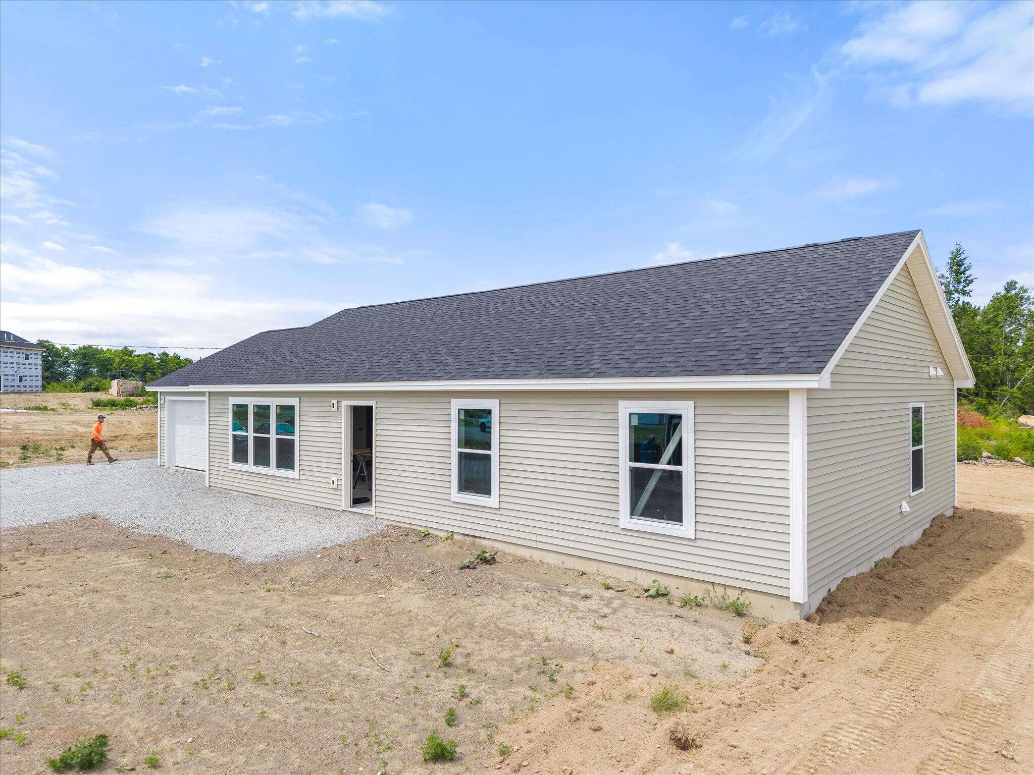 9 Blue Sky Drive Property Photo 3