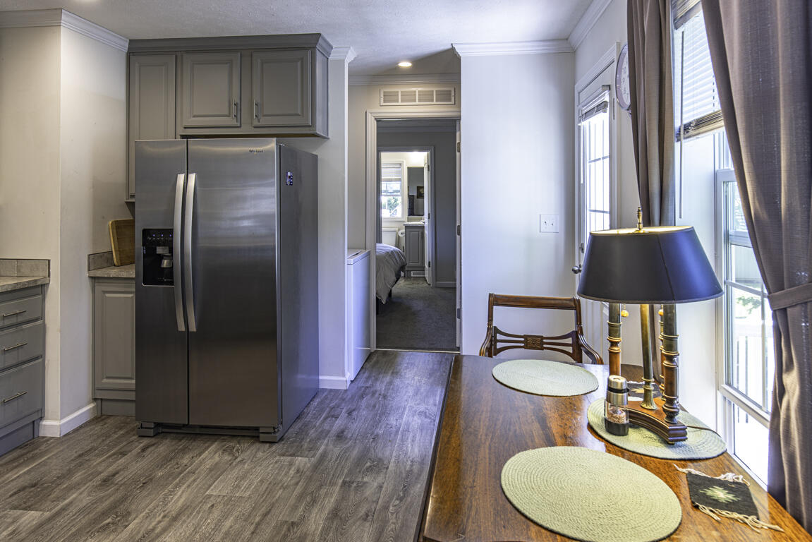 34 Long Street Property Photo 9