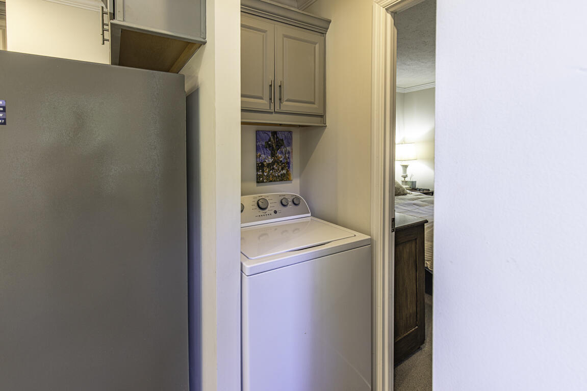 34 Long Street Property Photo 11
