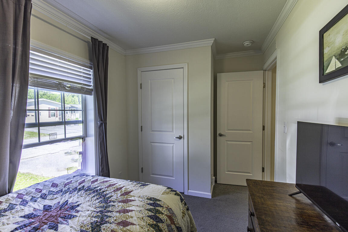 34 Long Street Property Photo 21
