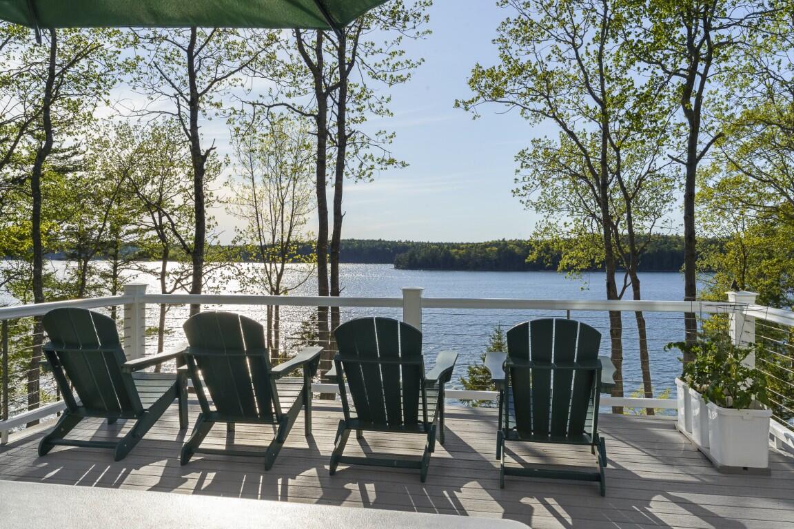 564 West Side Road Property Photo 22