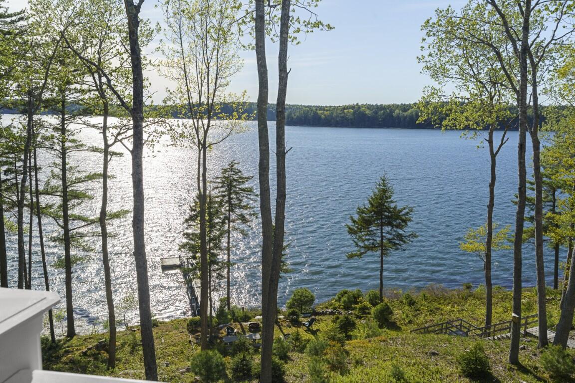 564 West Side Road Property Photo 23