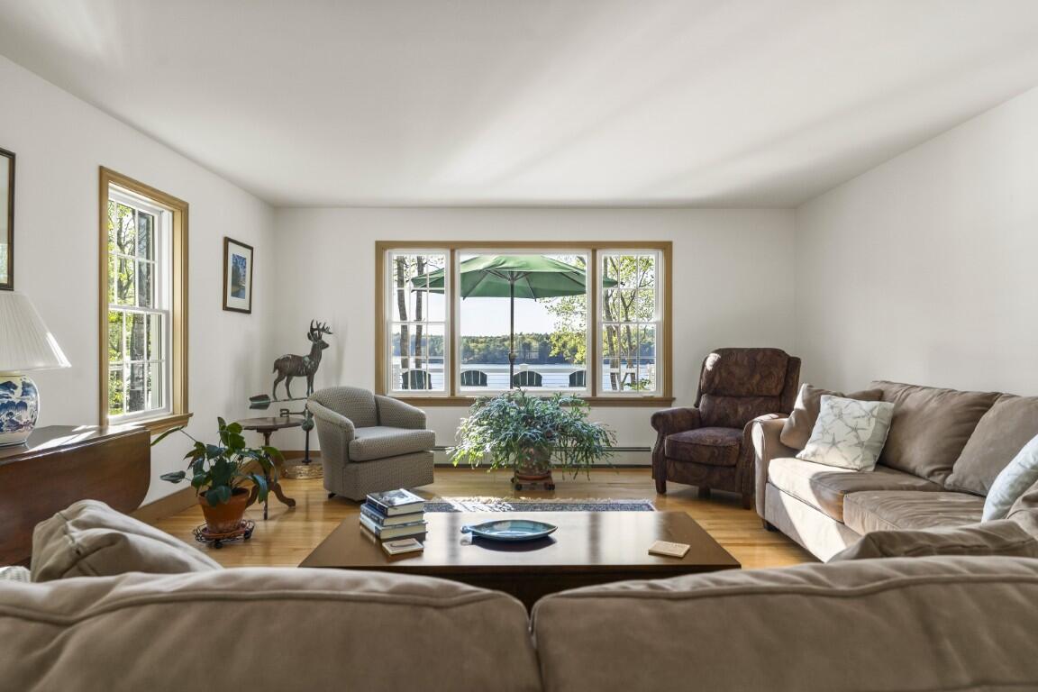 564 West Side Road Property Photo 40