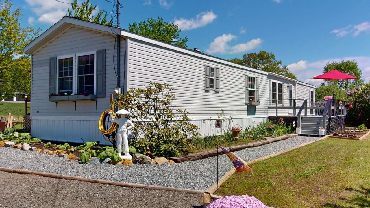 9 Smith Lane Property Photo 1