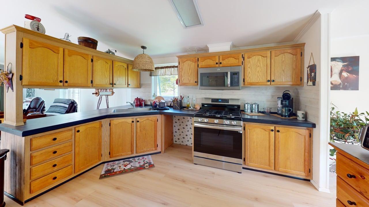9 Smith Lane Property Photo 3