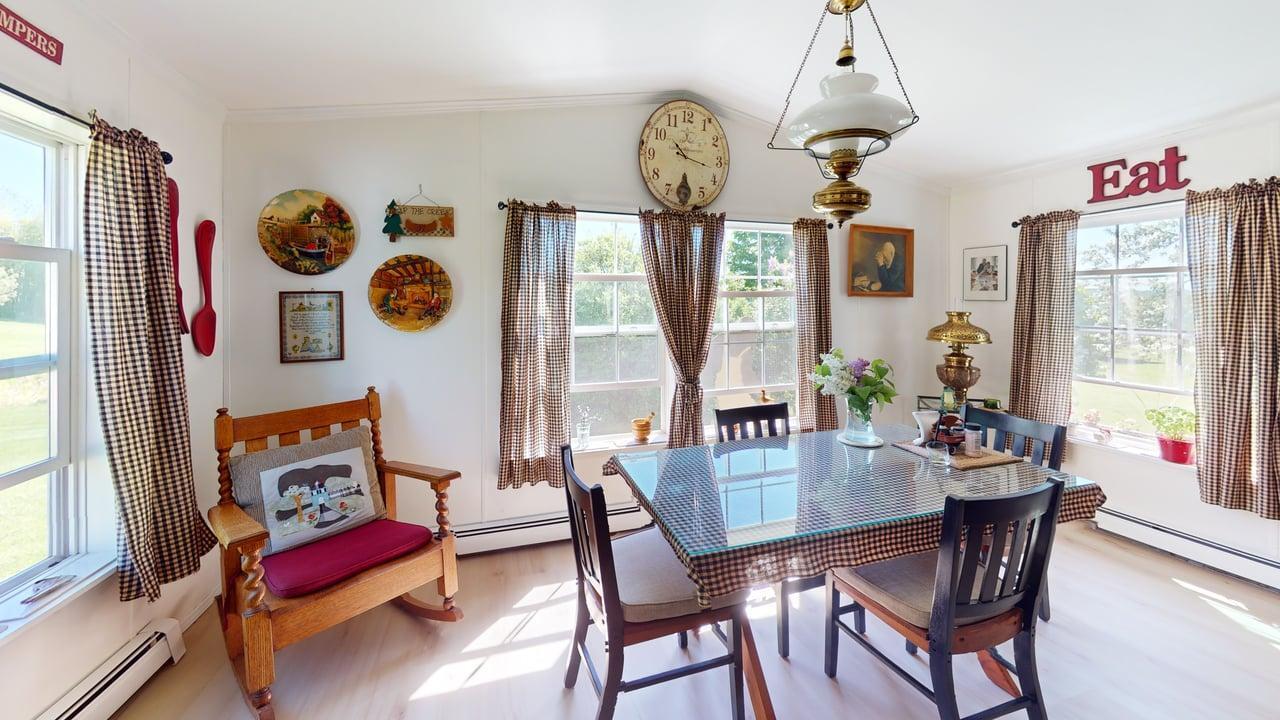 9 Smith Lane Property Photo 6