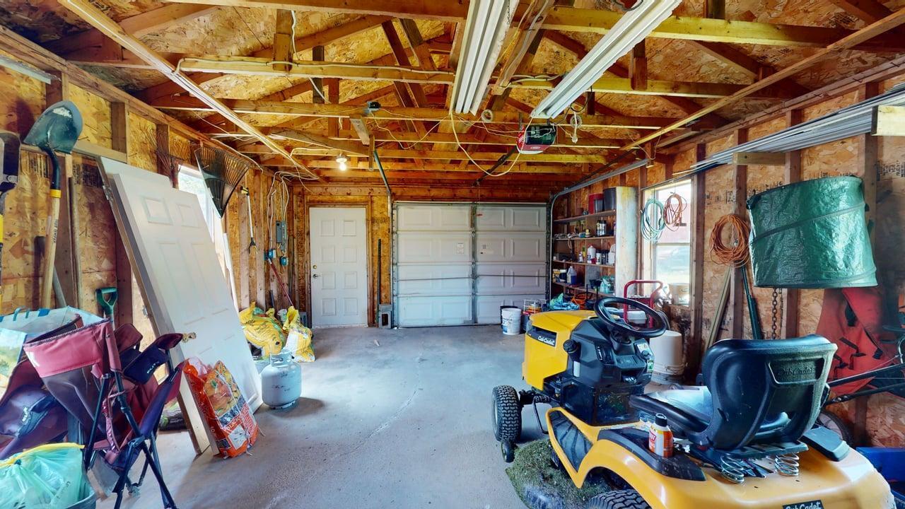9 Smith Lane Property Photo 34