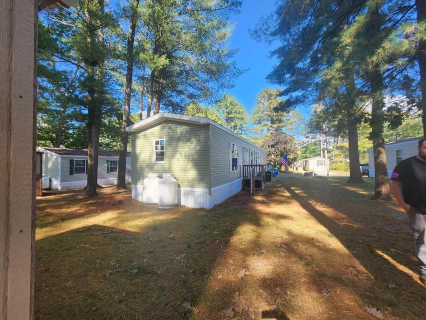 39 Franklin Parkway Property Photo 4