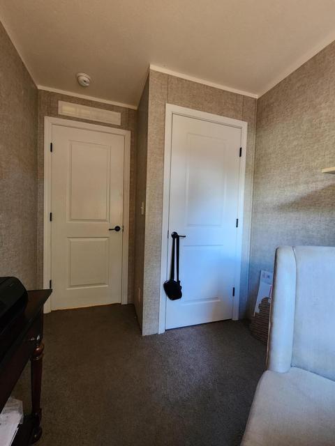 39 Franklin Parkway Property Photo 13