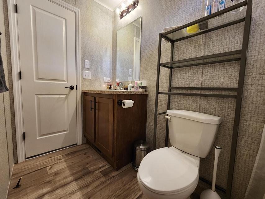 39 Franklin Parkway Property Photo 14