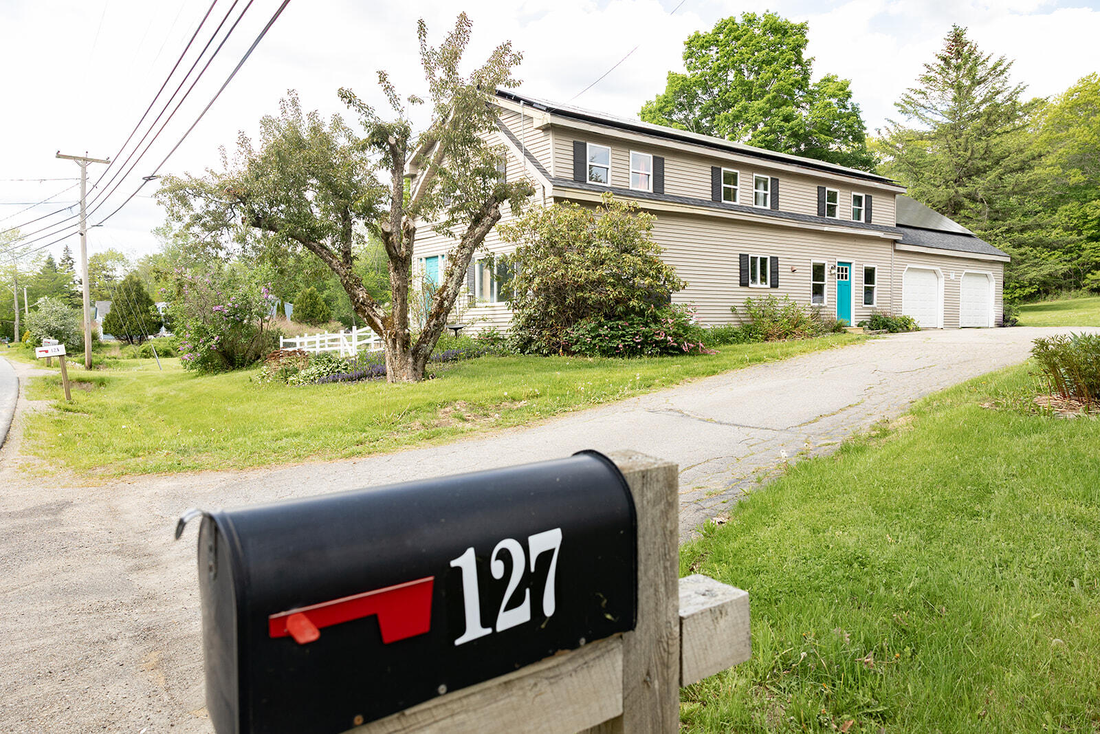 127 Swan Lake Avenue Property Photo 1