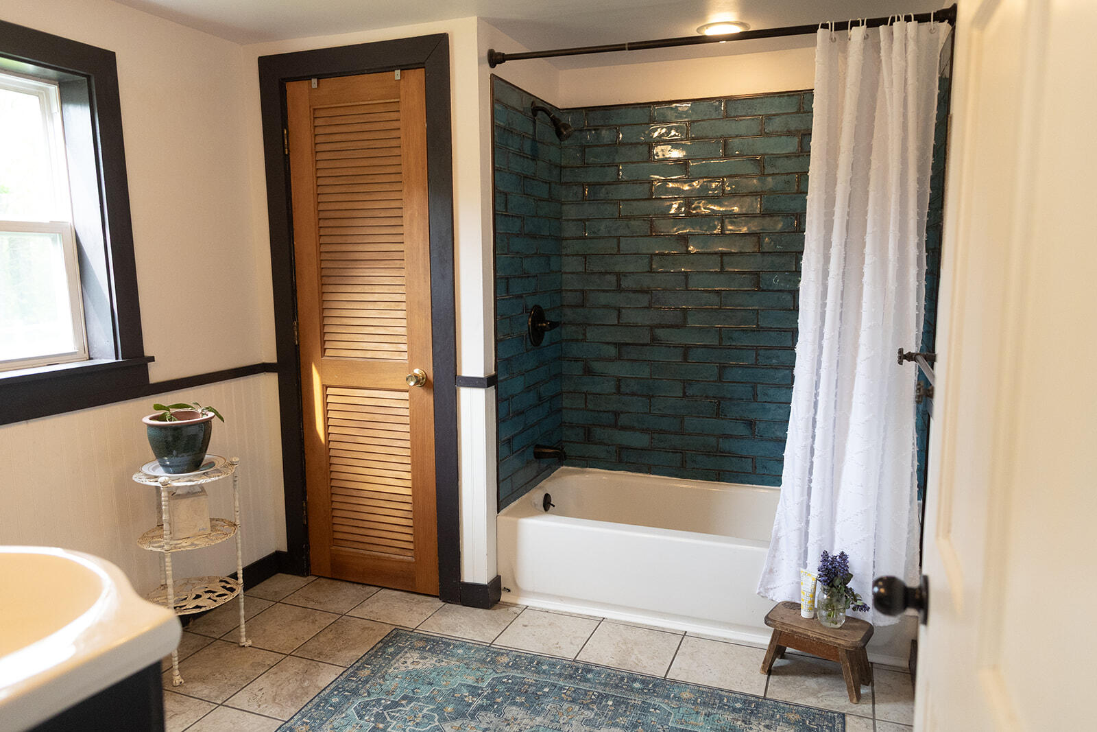 127 Swan Lake Avenue Property Photo 25