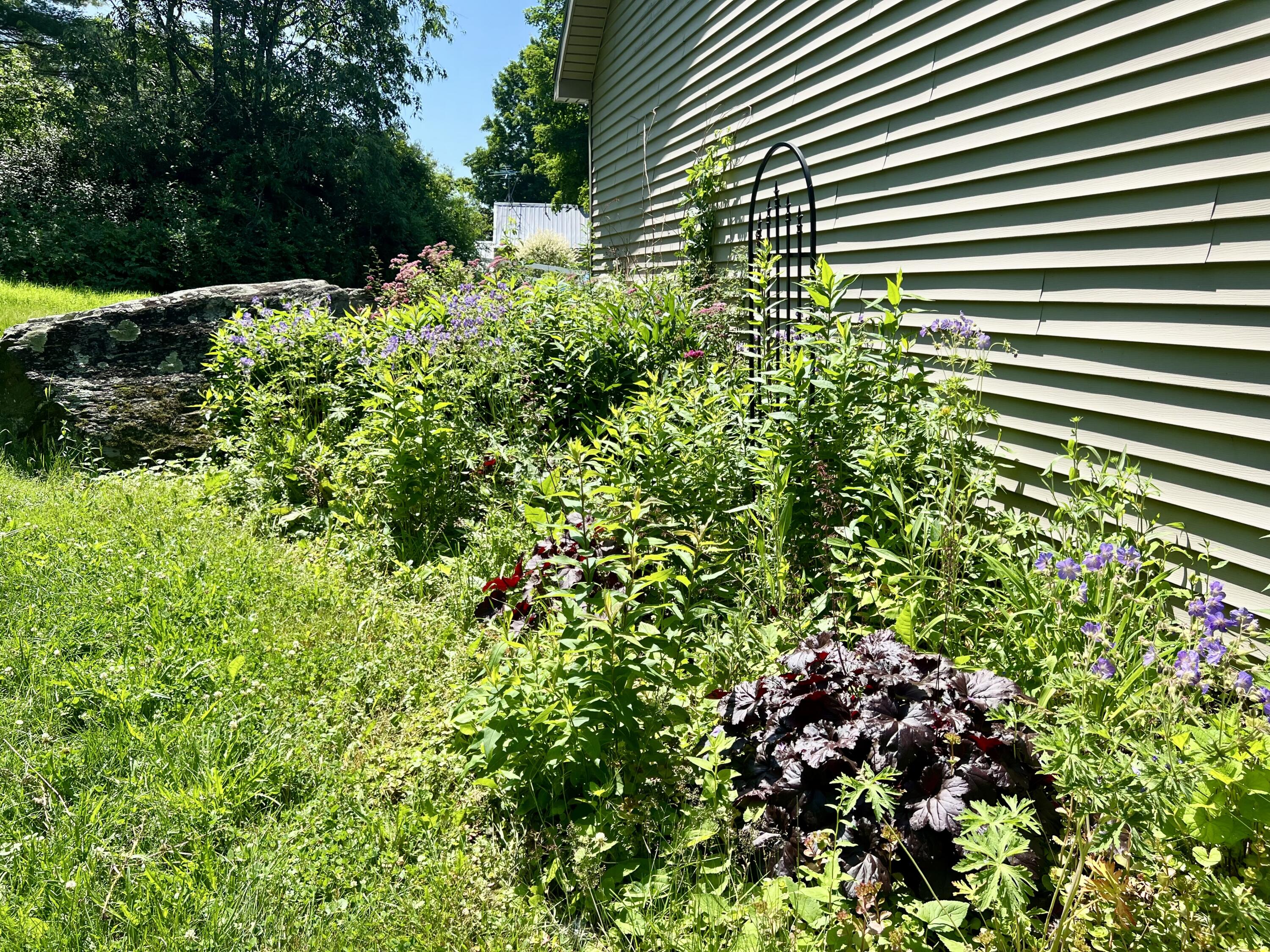 127 Swan Lake Avenue Property Photo 68