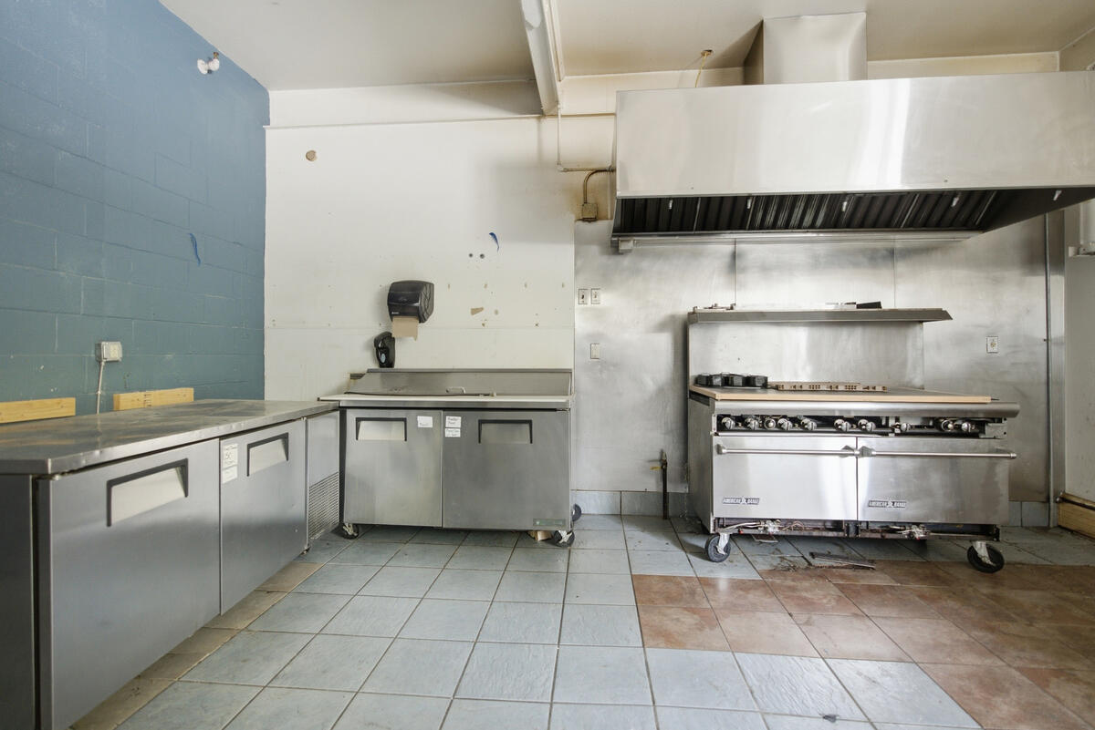 551 Lincoln Street Property Photo 11