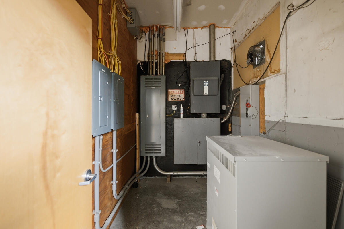 551 Lincoln Street Property Photo 18
