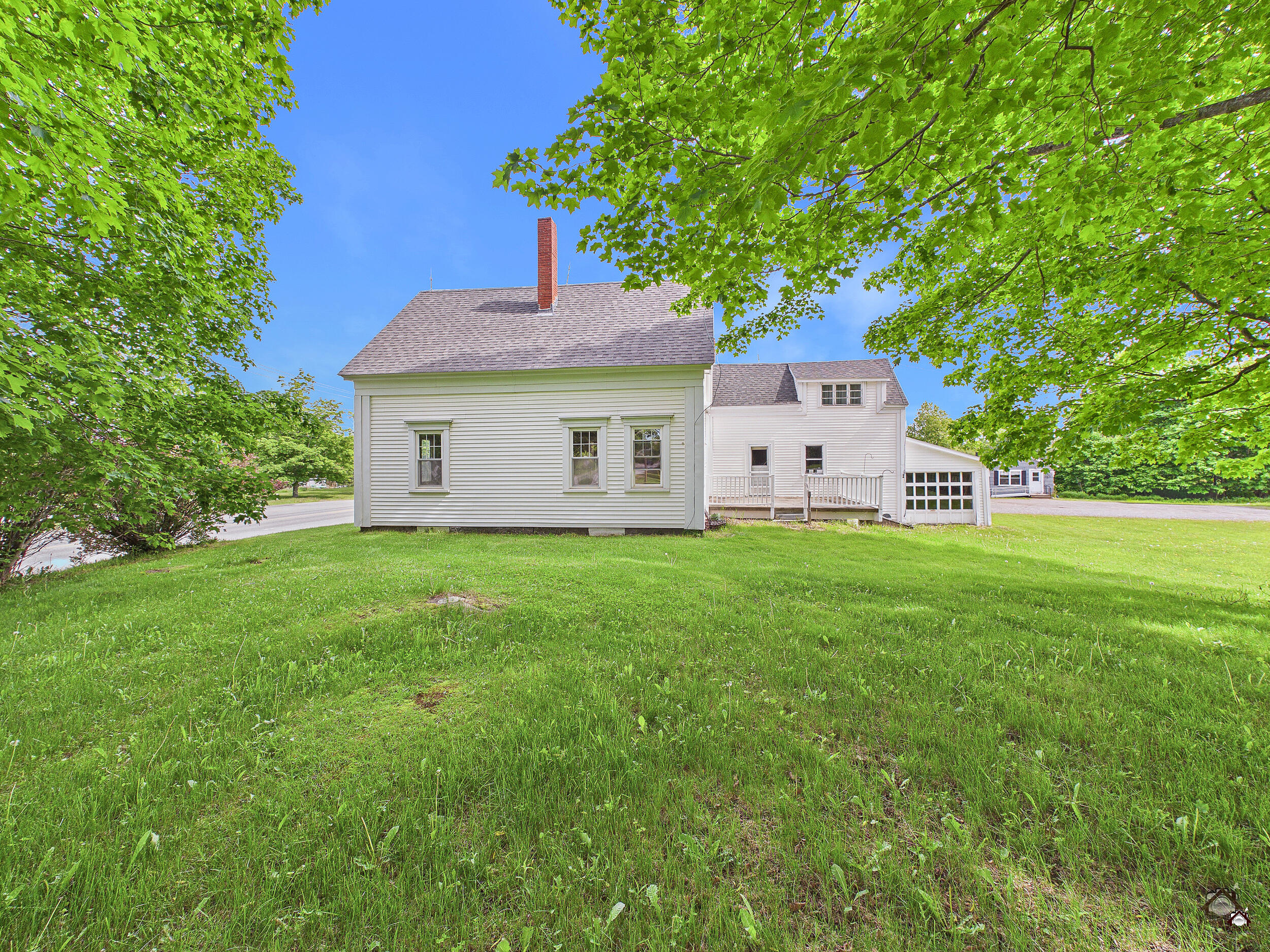 164 Windsor Road Property Photo 4