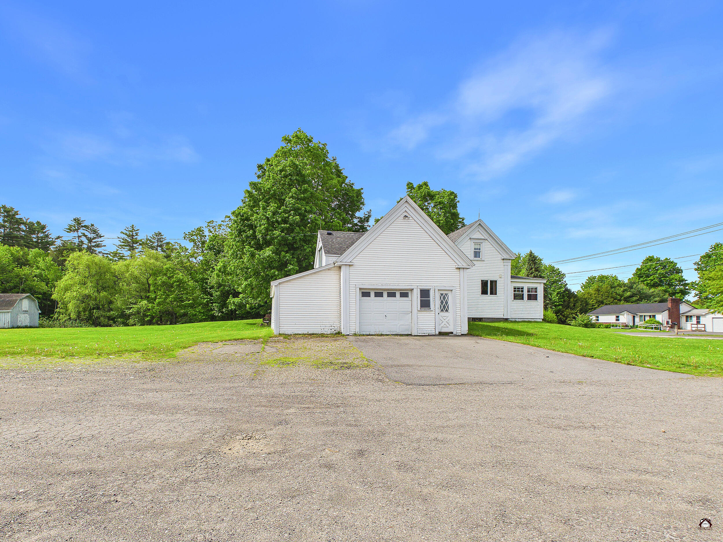 164 Windsor Road Property Photo 5