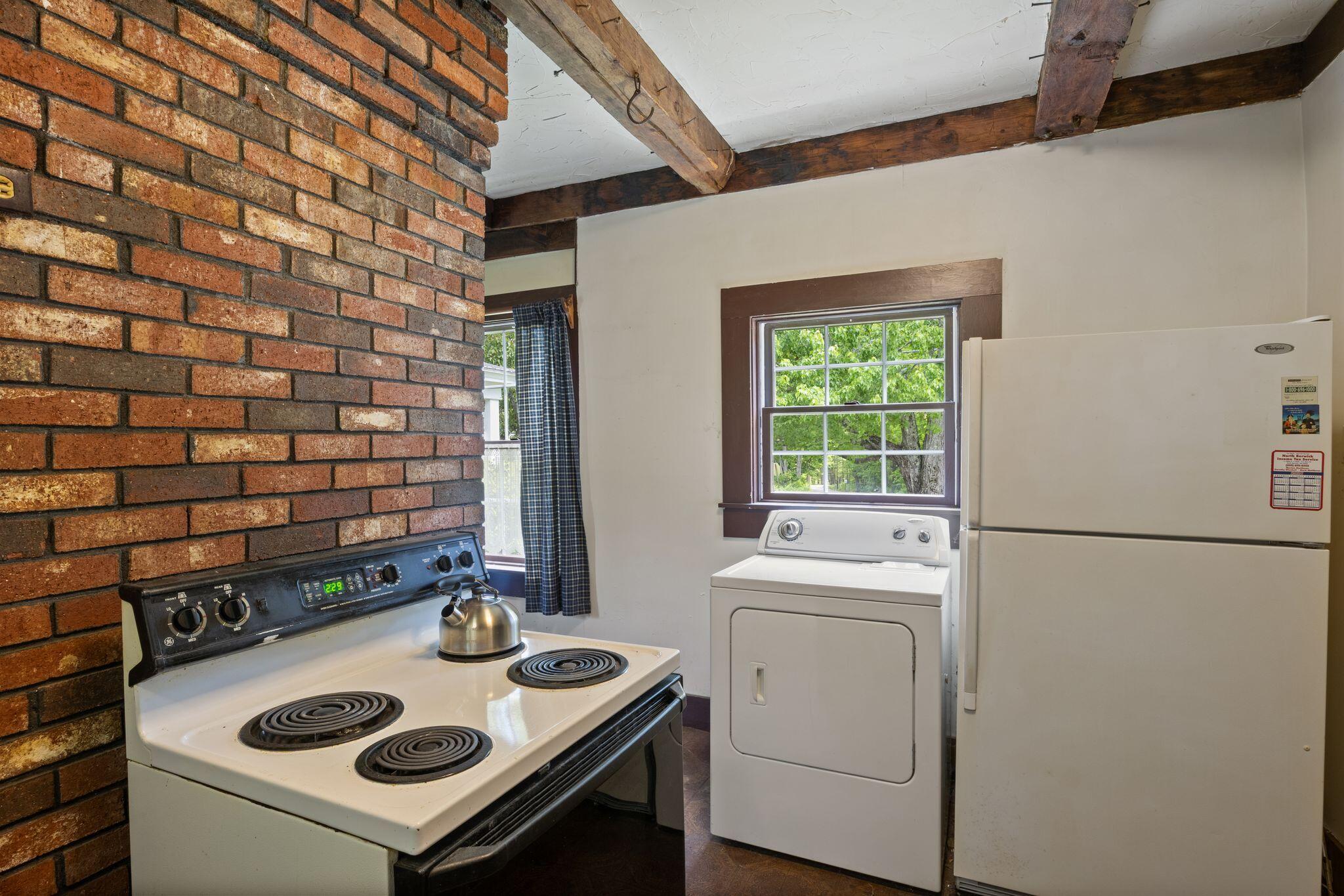 93 Merriland Ridge Road Property Photo 16