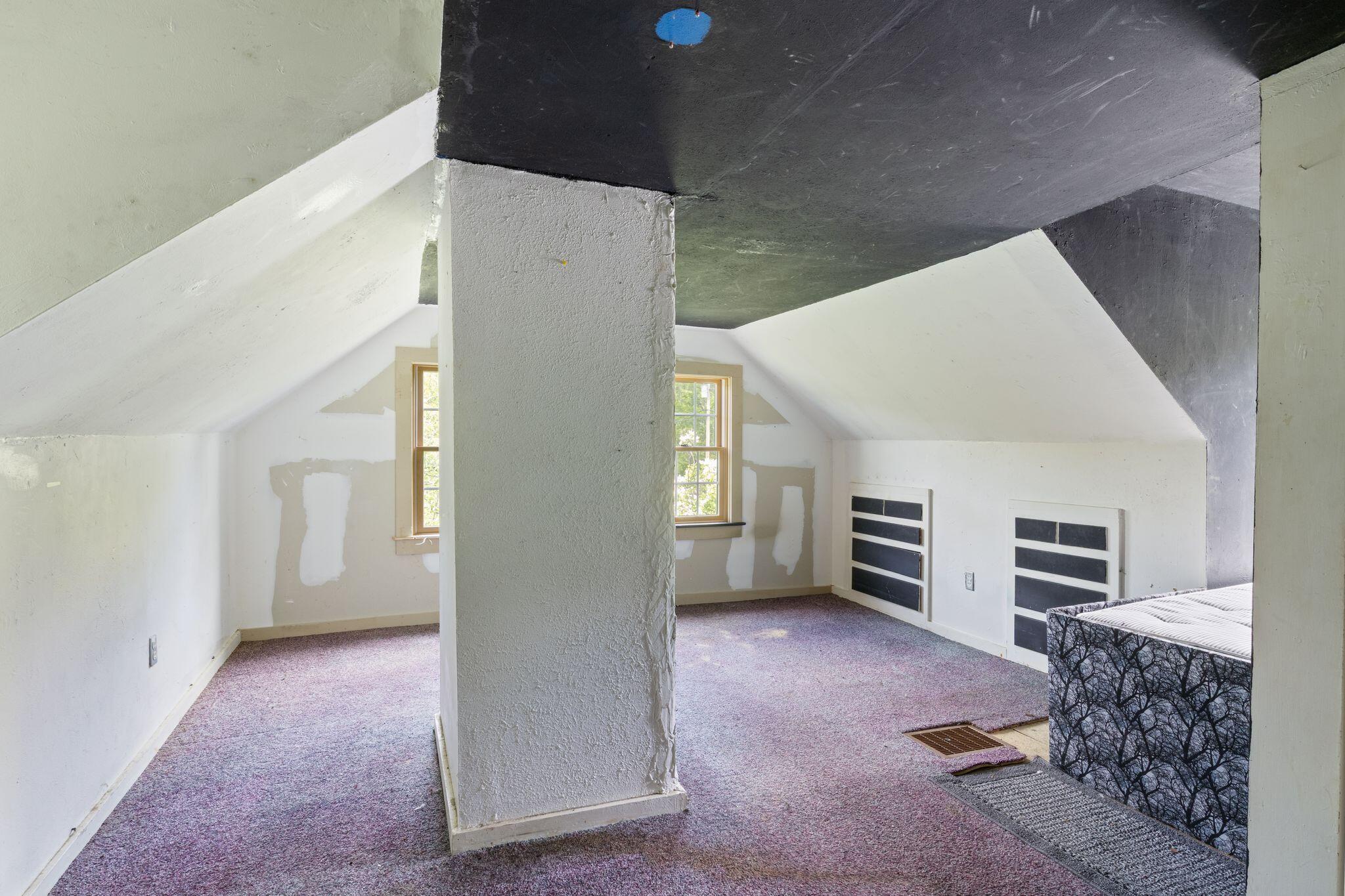 93 Merriland Ridge Road Property Photo 31