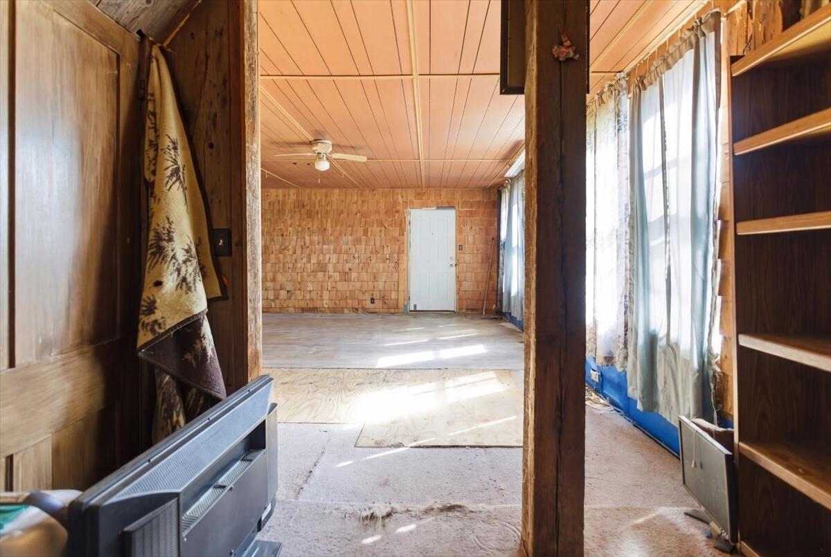 263 Number 6 Road Property Photo 66