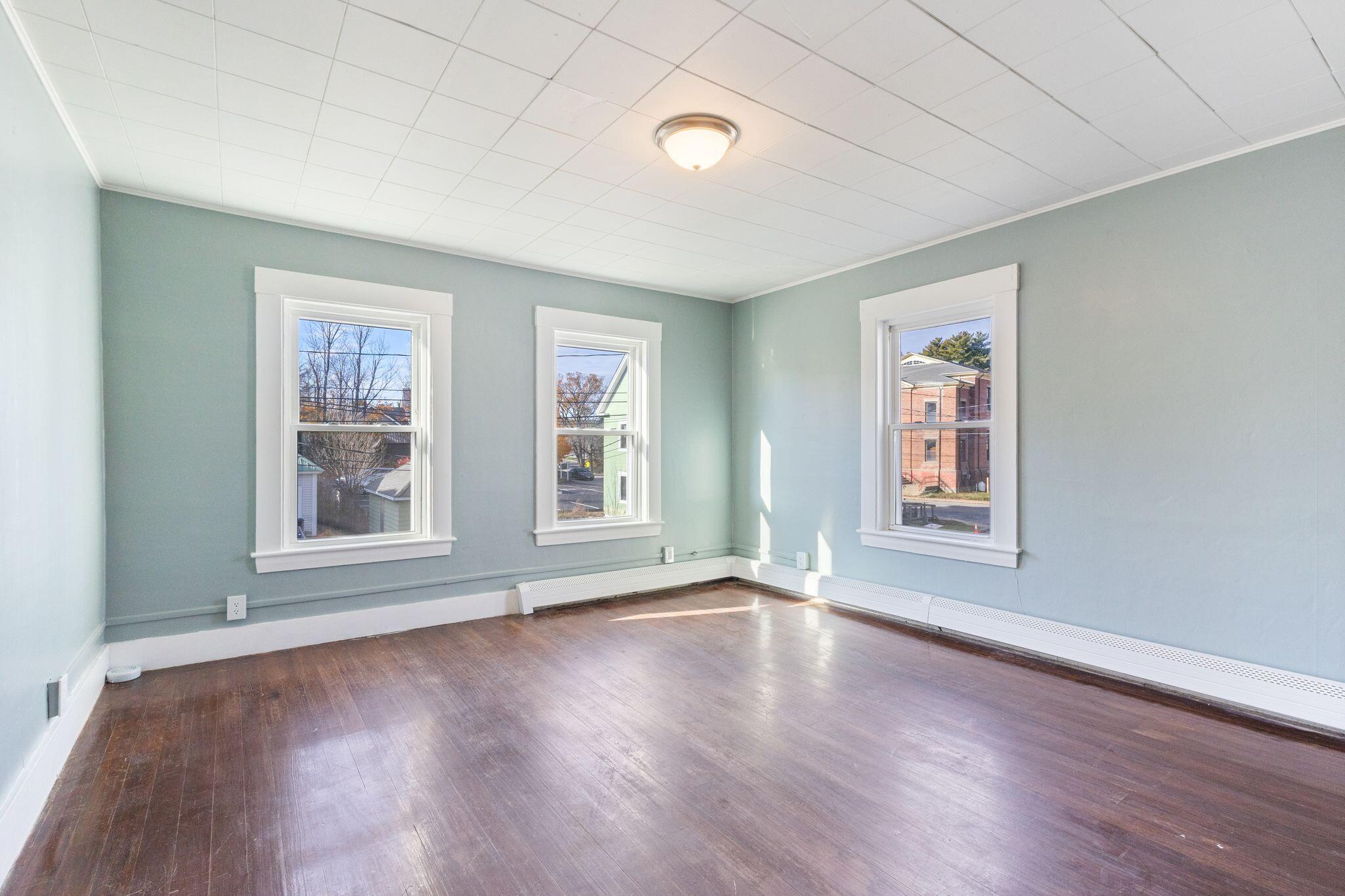 6 Harris Street Property Photo 6