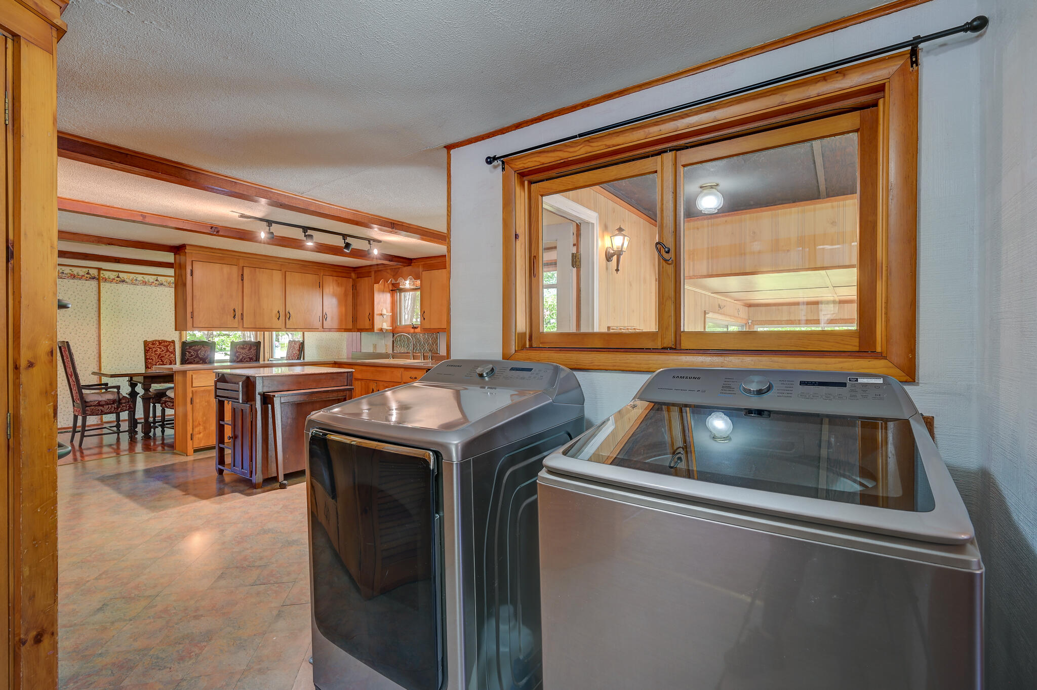 56 Smith Street Property Photo 34