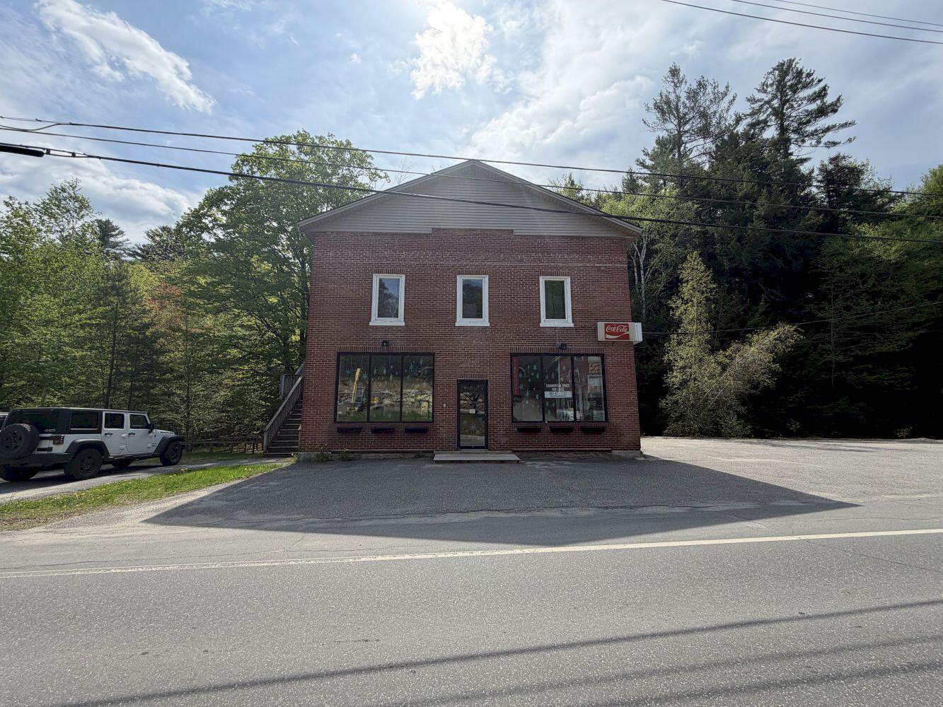 525 Main Street Property Photo 1