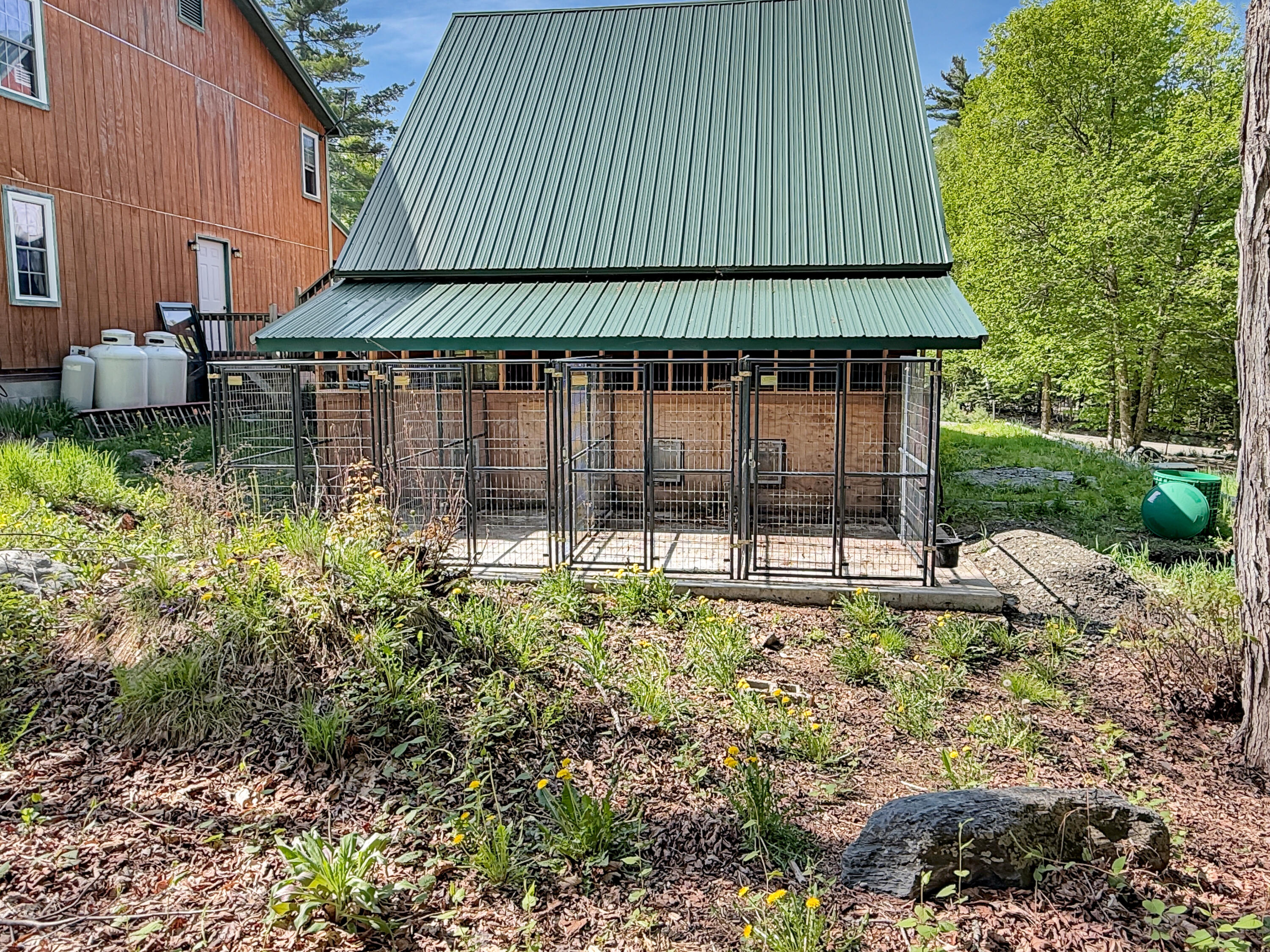 40 Onawa Road Property Photo 6