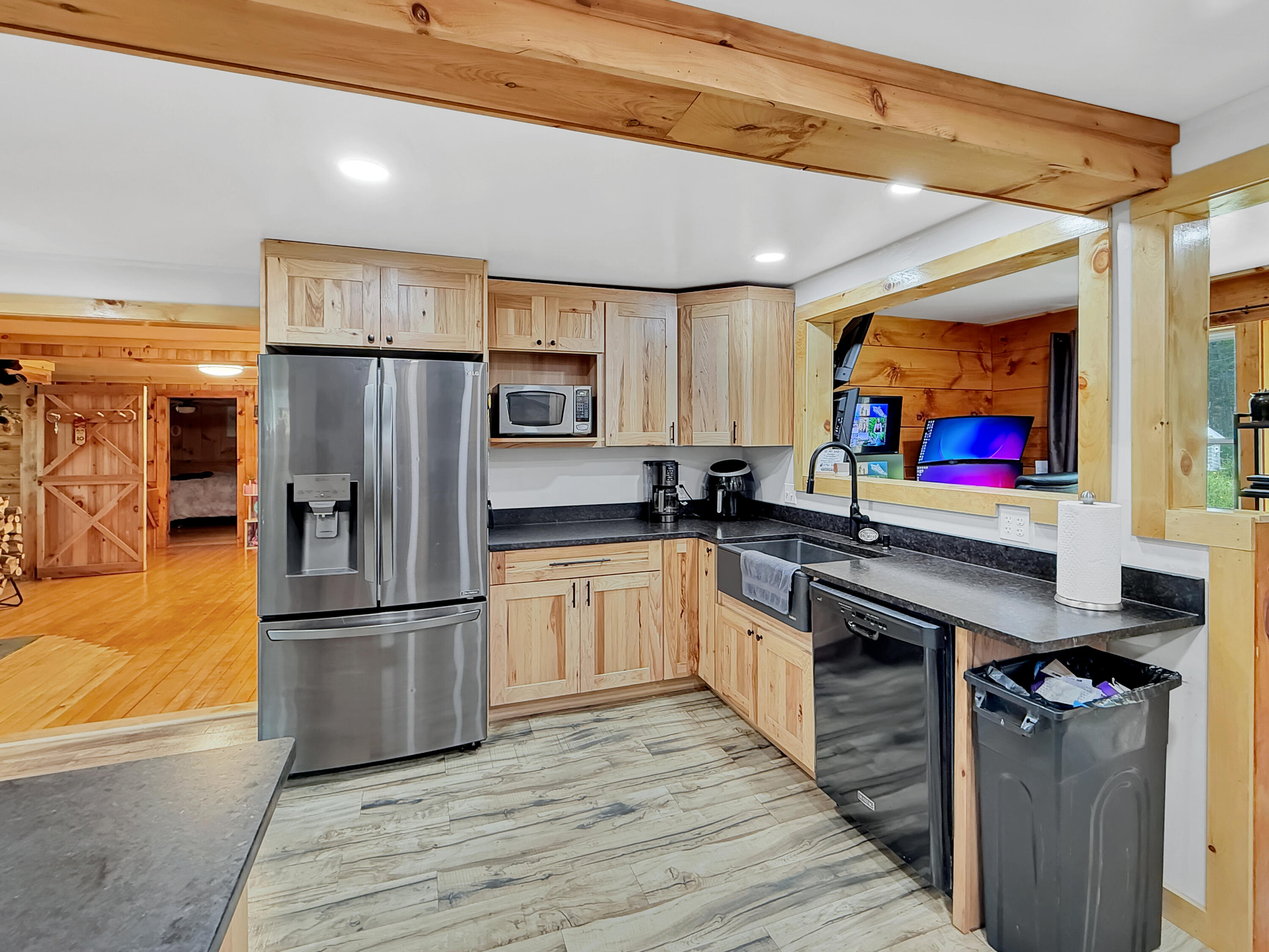 40 Onawa Road Property Photo 9
