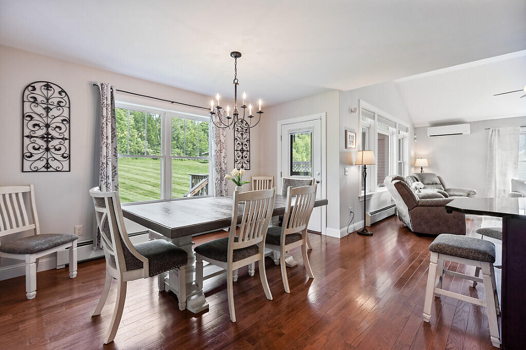 9 Fieldstone Drive Property Photo 4