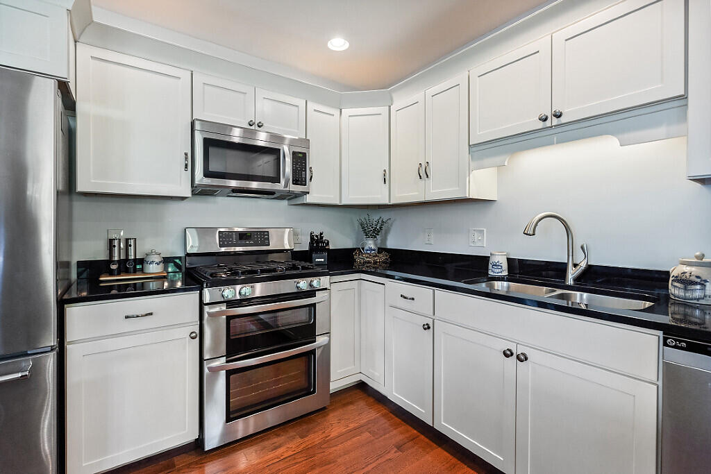 9 Fieldstone Drive Property Photo 8