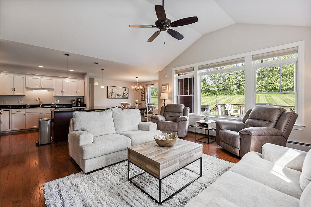 9 Fieldstone Drive Property Photo 11