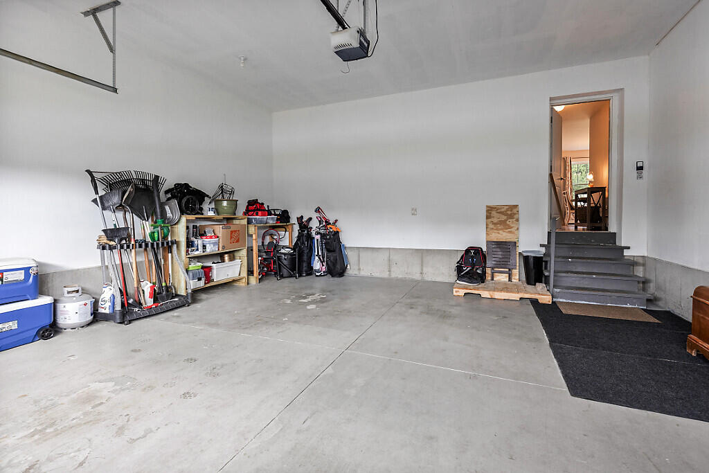 9 Fieldstone Drive Property Photo 28