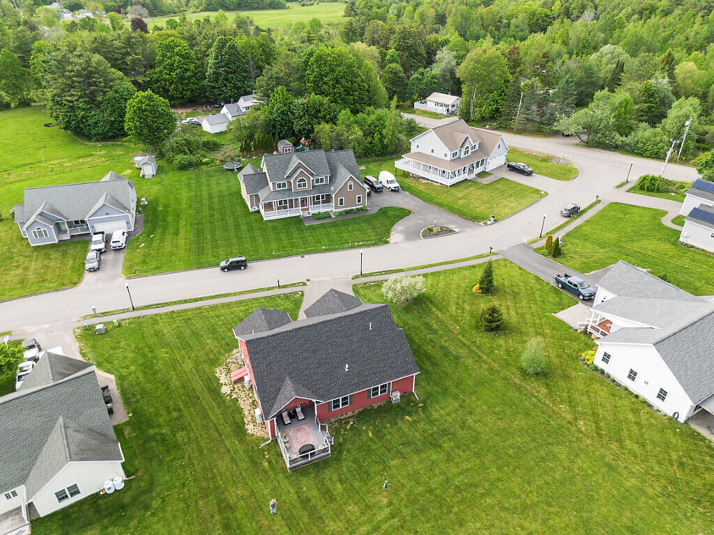 9 Fieldstone Drive Property Photo 43