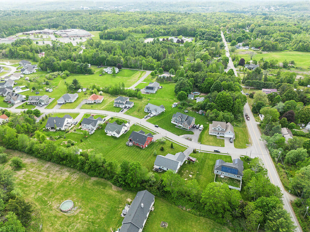 9 Fieldstone Drive Property Photo 45