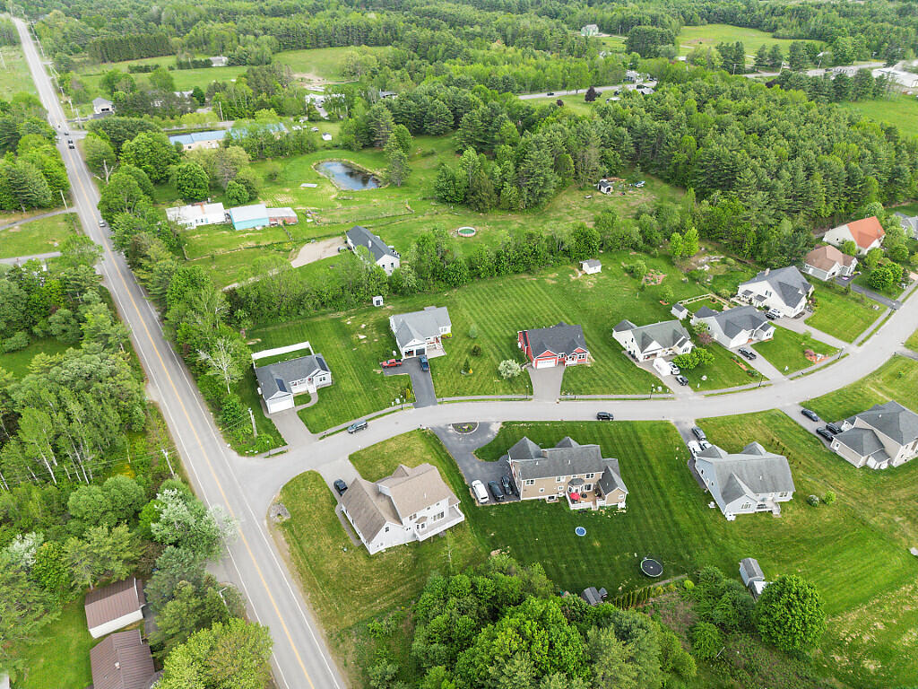 9 Fieldstone Drive Property Photo 48