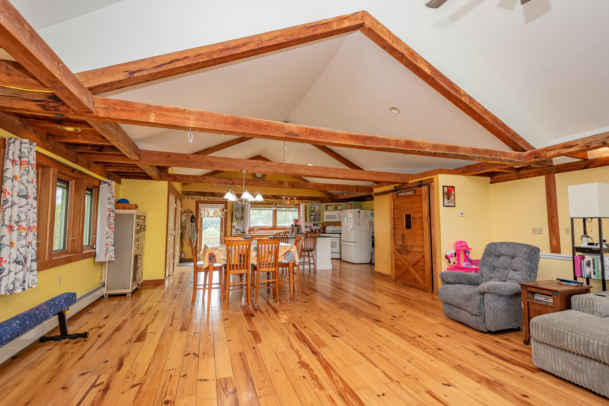 8 Monument Square Property Photo 23