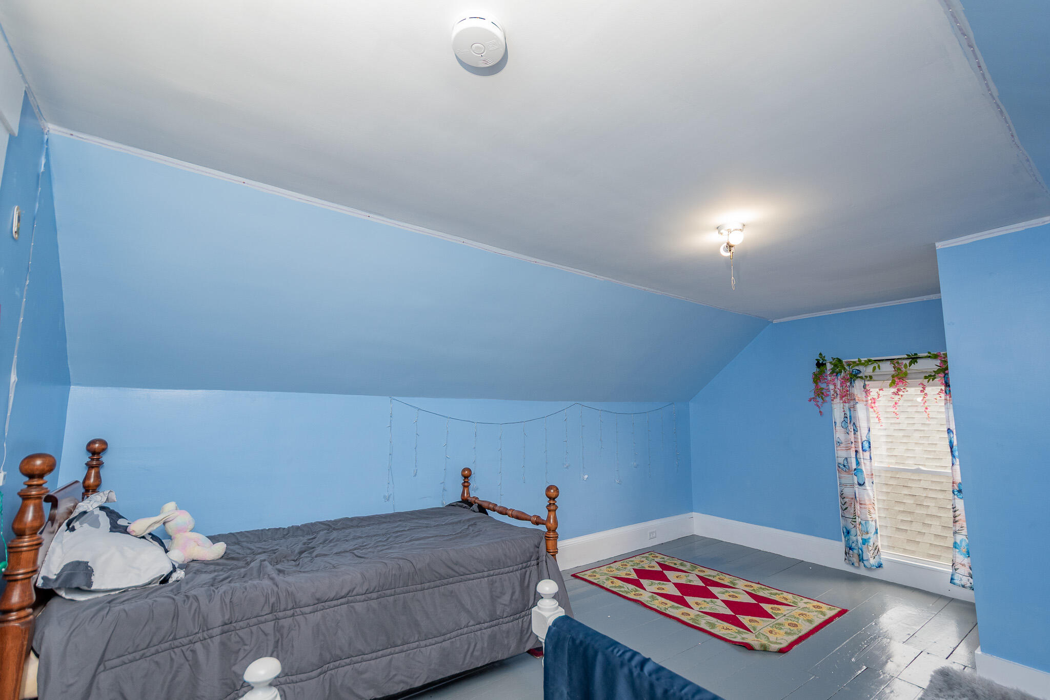 8 Monument Square Property Photo 35