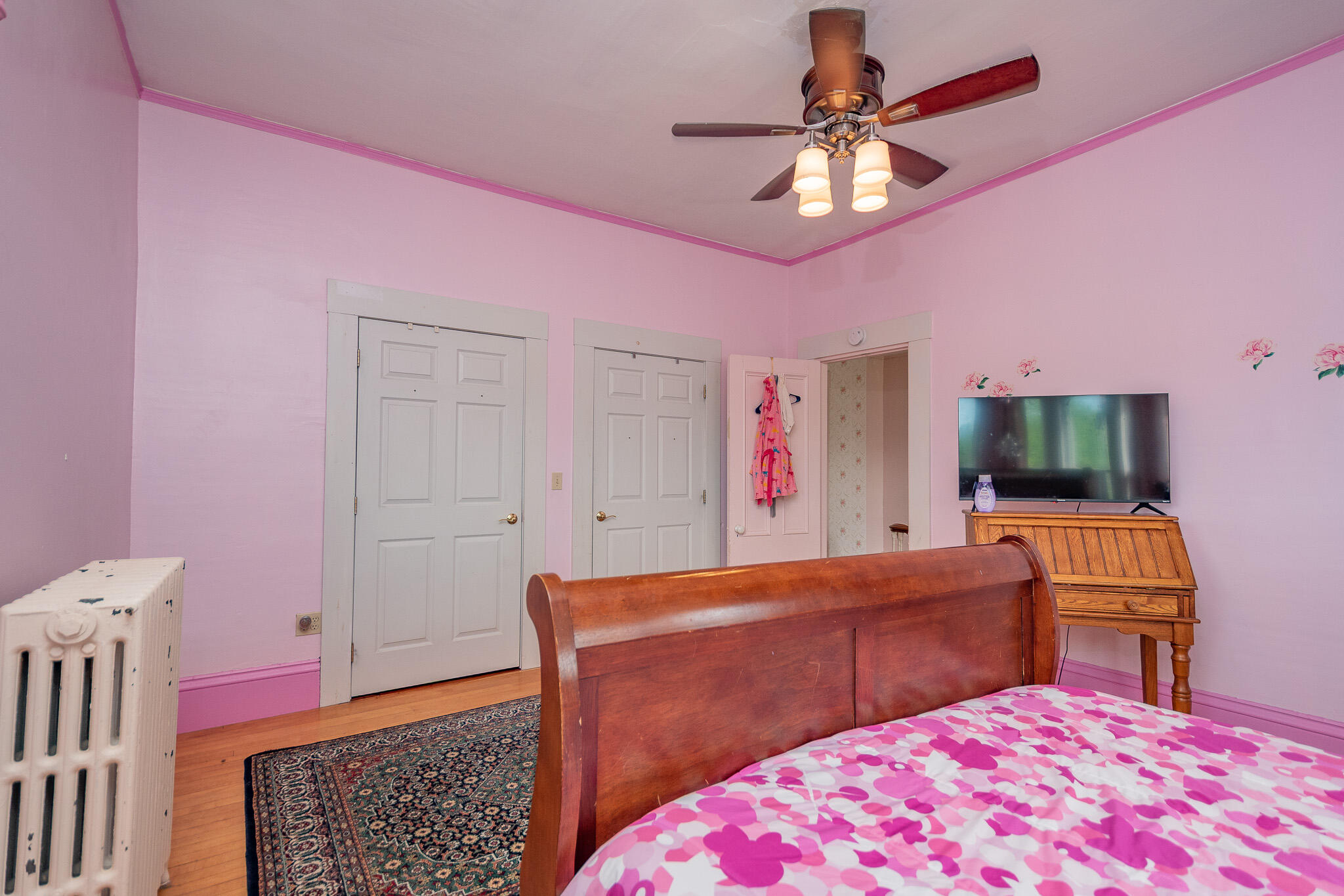 8 Monument Square Property Photo 42