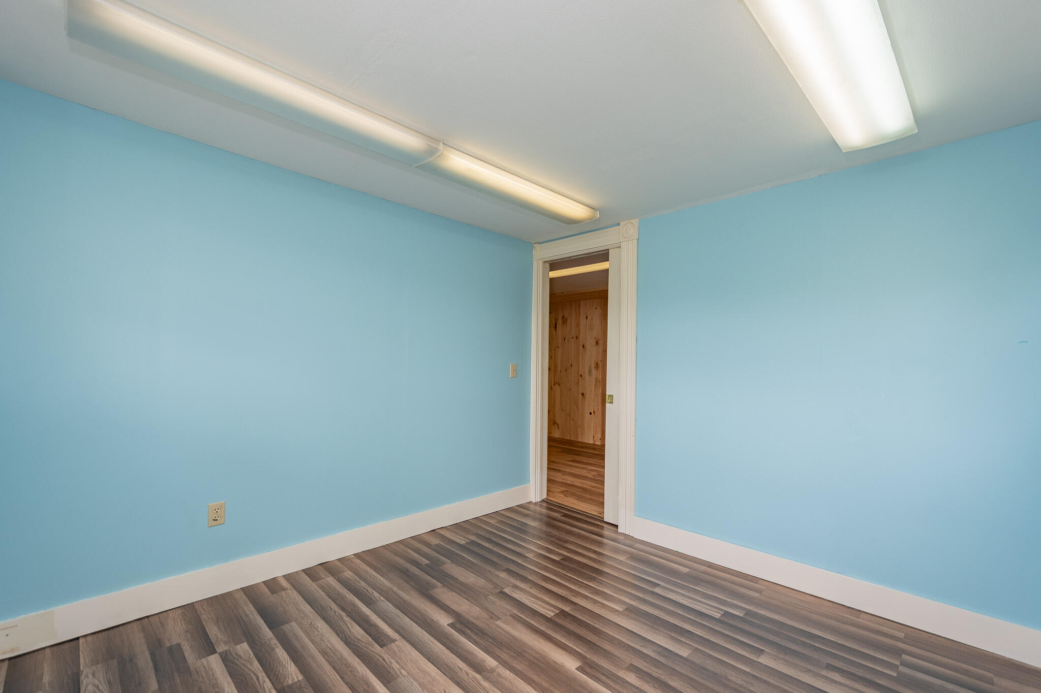 8 Monument Square Property Photo 80