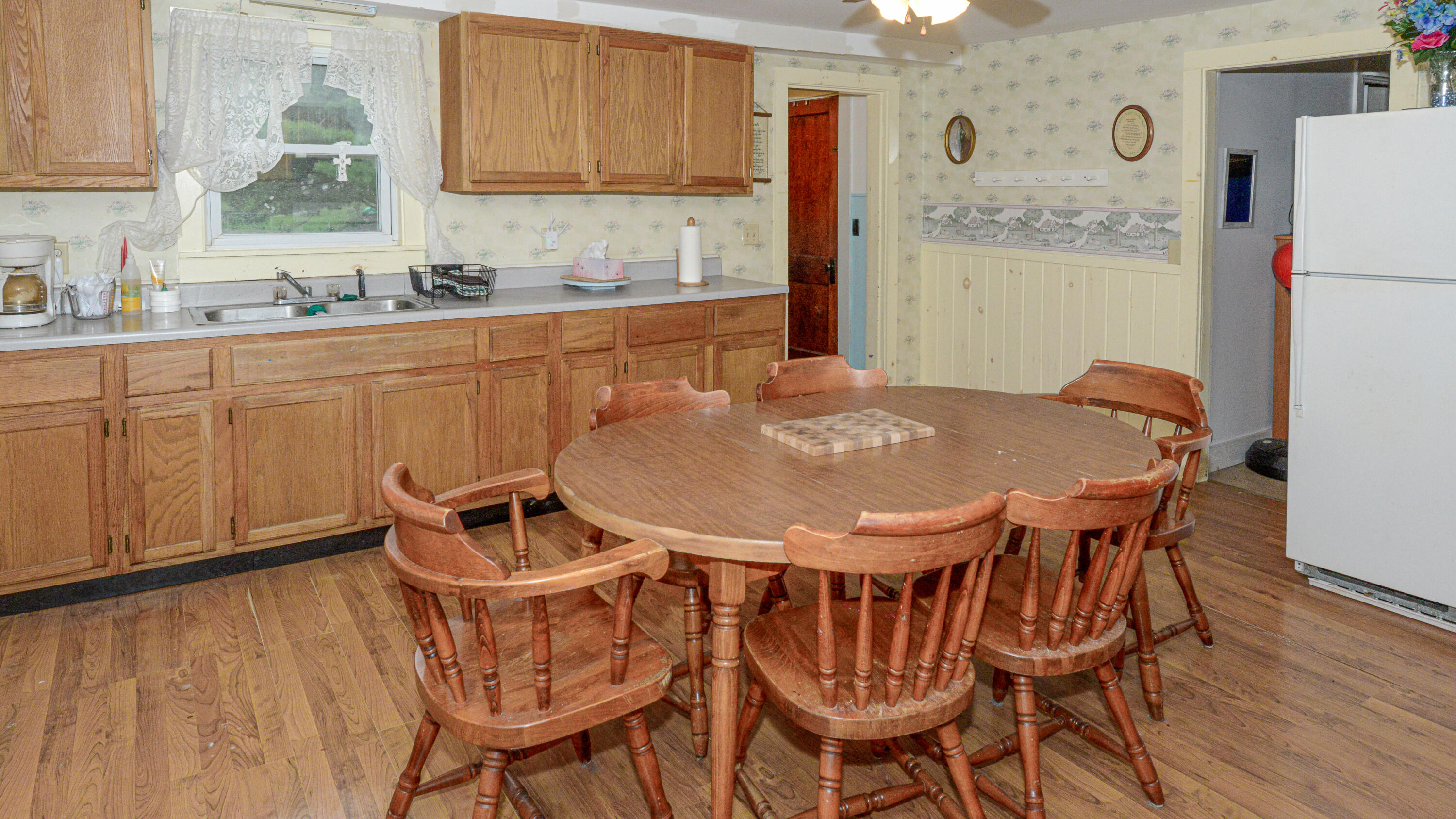 18 Forest Avenue Property Photo 7