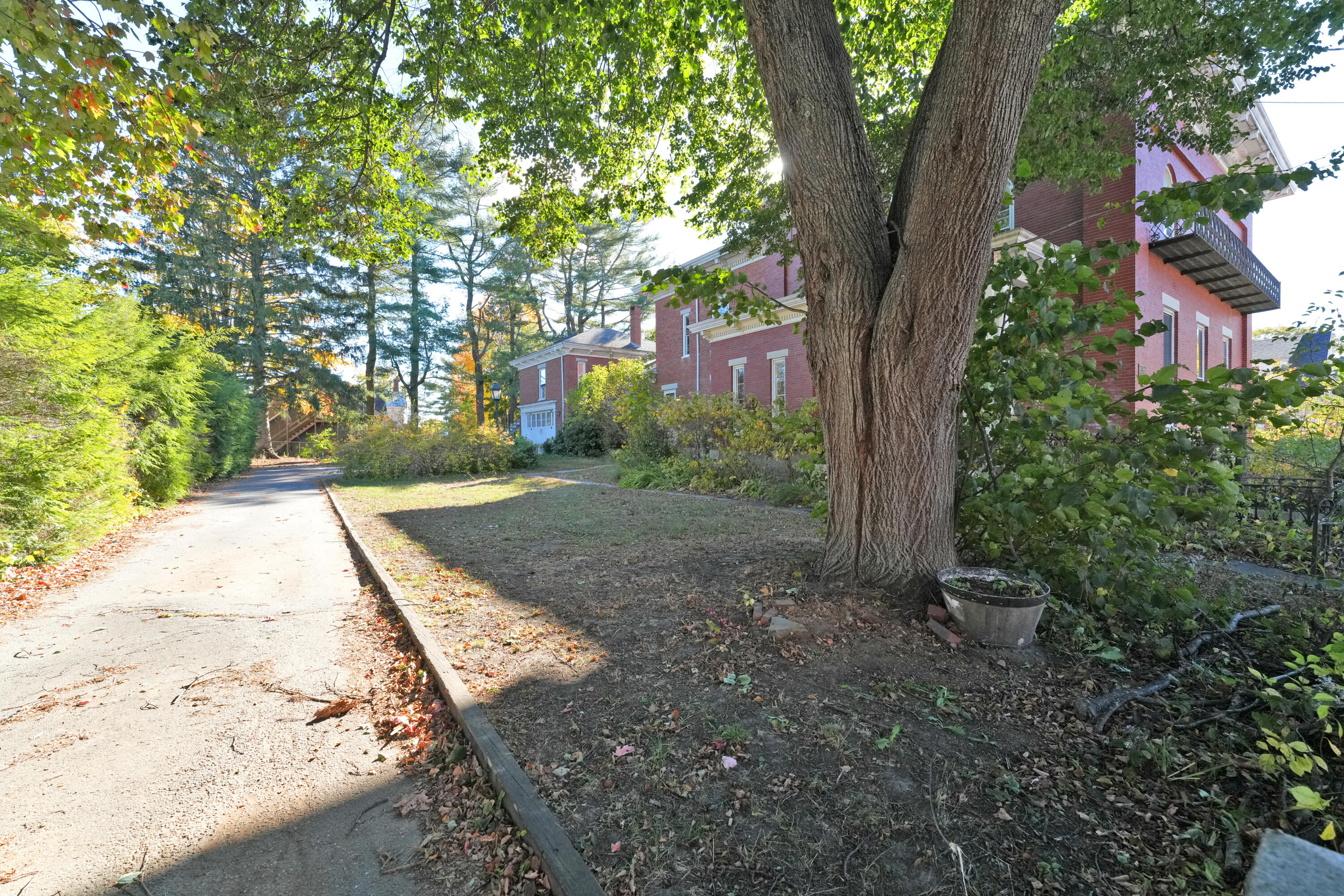 11 Lincoln Street Property Photo 18