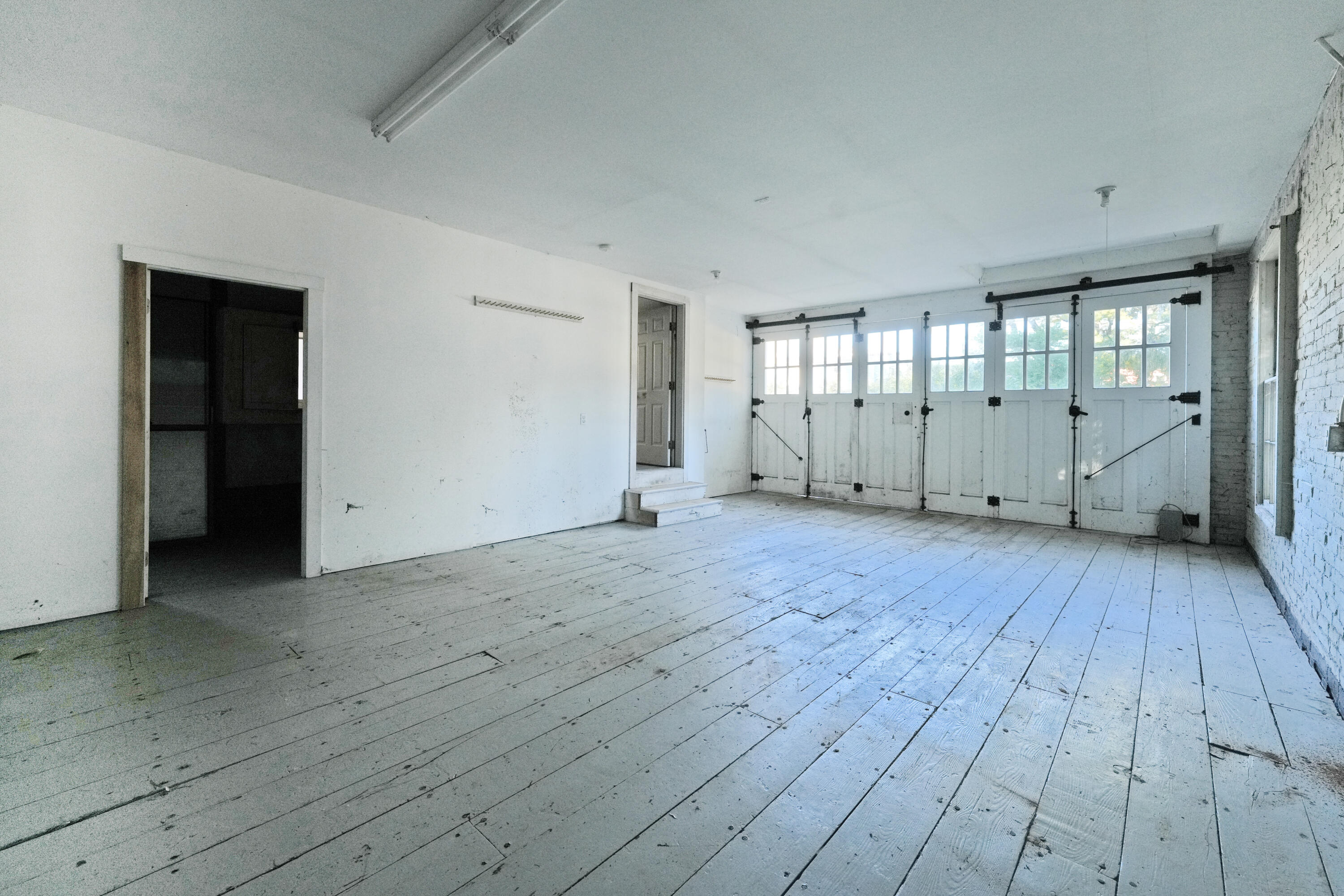11 Lincoln Street Property Photo 40